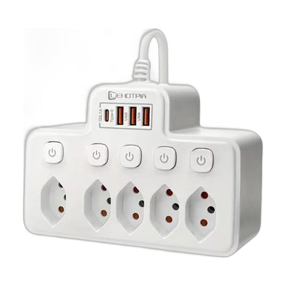Kompakte weisse Mehrfachsteckdose mit 5 Einzelschaltern und 4 USB-Ports