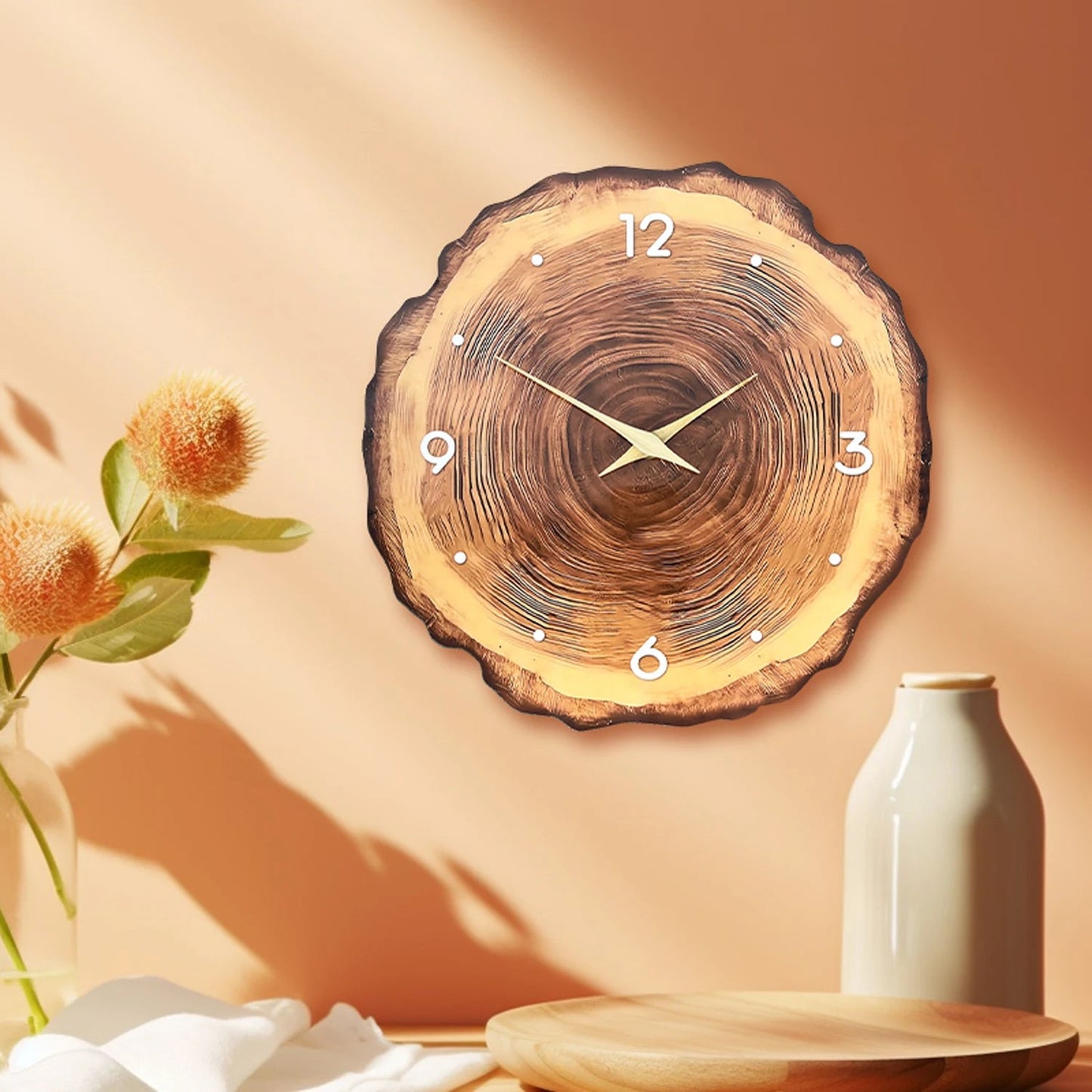 Horloge murale en forme de tranche d'arbre avec mécanisme silencieux